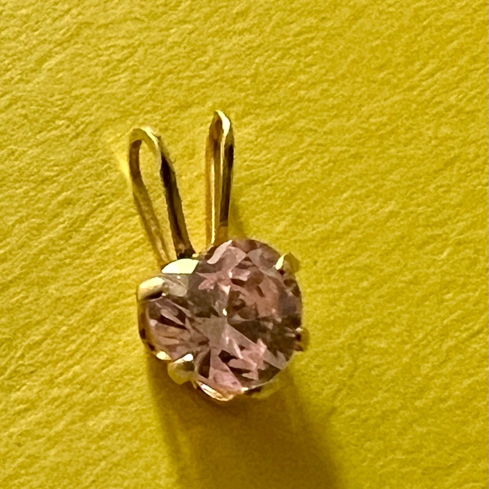 Gold Solitaire Pink Crystal Necklace Pendant - Unbranded